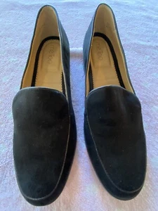 Me Too Shoes Women Size 9M Black Jayme Faux Suede Casual Minimalist Capsule - Picture 1 of 14