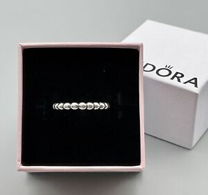 🩶 A GENUINE ‘PANDORA’ STERLING SILVER STACKABLE ‘BOBBLE’ RING/BAND. SIZE 50. 🩶