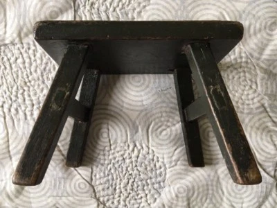 Antique 19th Century Vermont Monochrome Hardwood Footstool Original Green Paint - Image 1 of 4