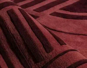 New Hand Tufted Premium Quality Burgundy Modern Abstract woolen Designer - Picture 1 of 4