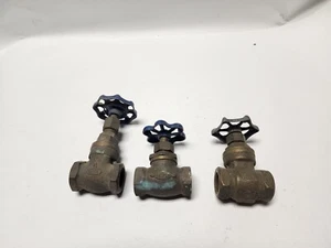 3 Used 2 NIBCO 1 Unbranded Valves 1 Globe & 2 Gate 1/2" - Picture 1 of 10
