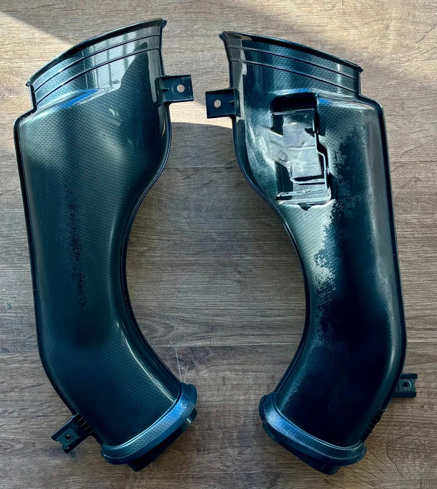 Prese d'aria GSXR1000 K1 K2, condotti d'aria GSXR1000 K1 K2   - Immagine 1 di 4