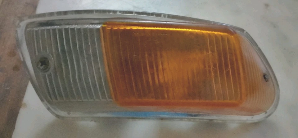 Conjunto de luces indicadoras Saab 99 Hella LH Foto 1 de 4