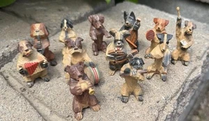 Set 12 Pezzi Anri Miniatura Intagliata a Mano Legno Cane Orchestra Band LEGGI DESCRIZIONE - Foto 1 di 12