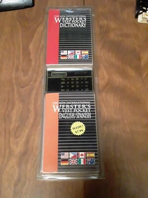 New Webster's Clamshell Vest Pocket Pack -Dictionary, English/Spanish,Calculator - Image 1 of 4