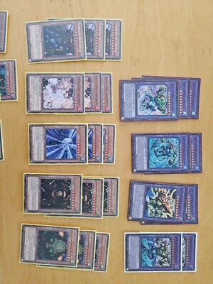 mazzo yu-gi-oh Guardiano del cancello completo - Immagine 1 di 3