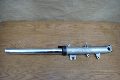 Garfo direito Honda ST1300A SHOWA 2003 - Imagem 1 de 4