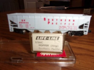 Life-Like a 5786C N-scale Southern Pacific Hopper 400055 - Picture 1 of 2