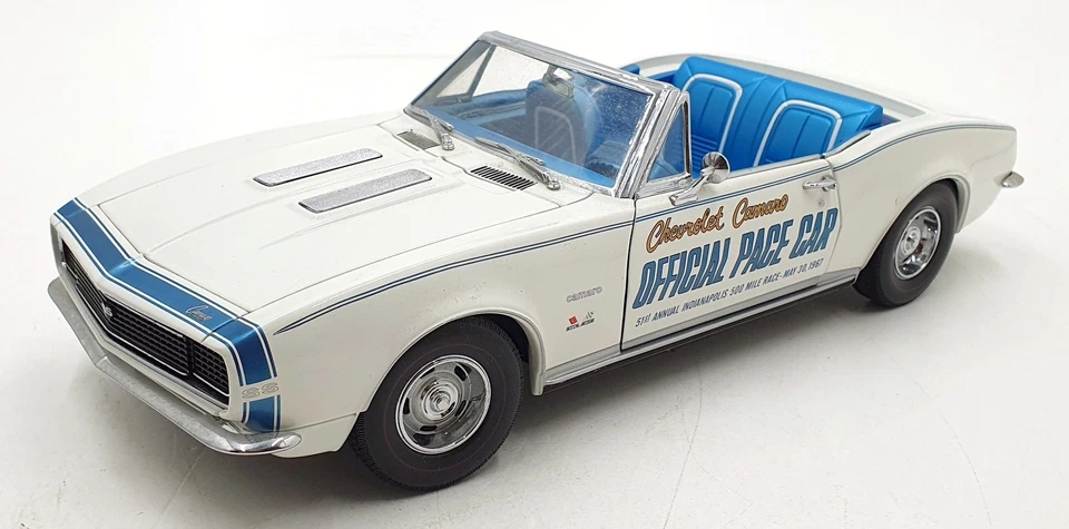 Exact Detail 1/18 Scale Diecast DC291025B - Chevrolet Camaro Pace Car 1967 White - Image 1 of 4