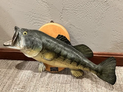 ARCHIE PHILLIPS MOUNTED LARGE MOUTH BASS FISH WALL PLAQUE VINTAGE TAXIDERMY EUC - Image 1 of 4
