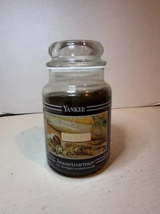 Yankee Candle Patchouli Housewarmer Jar Brown Scented Burn Time 150 Hours 22 oz - Picture 1 of 2