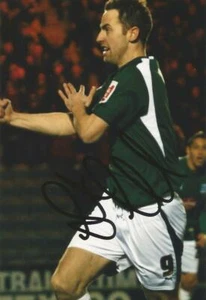PLYMOUTH: STEVEN McLEAN SIGNED 6x4 ACTION PHOTO+COA - Picture 1 of 1