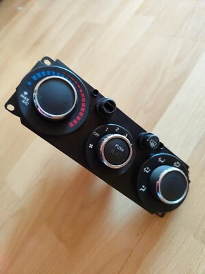 Mitsubishi Endeavor 2007/Climate control unit/7820A219HA/6166P80007 Foto 1 de 4