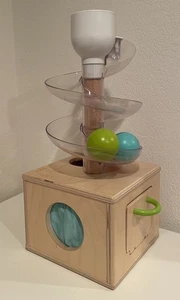 Lovevery The Babbler Slide and Seek Ball Run Drop Montessori w/Two Balls - Picture 1 of 12