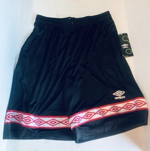 Pantaloncini Umbro Medium nuovi con etichetta nero/rosso - Foto 1 di 4