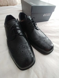 Scarpe eleganti da uomo ECCO HELSINKI 2 punte ad ala nere taglia 44; US 10-10,5 - Foto 1 di 9
