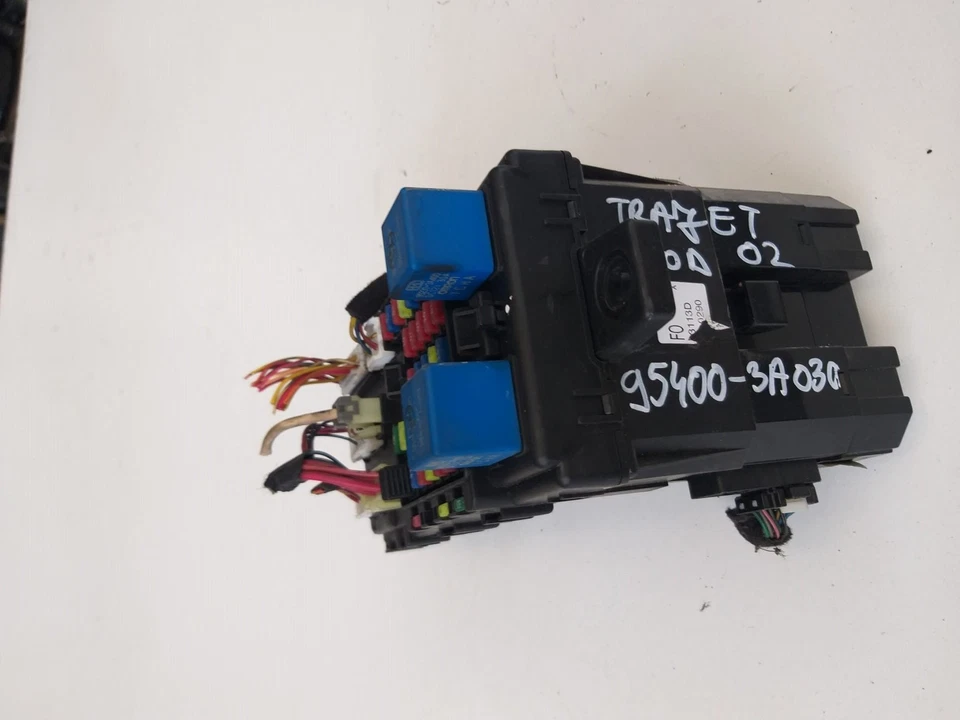 CENTRALINA PORTA FUSIBILI PER HYUNDAI Trajet 1° Serie diesel 2.0 (99>04) - Immagine 1 di 1