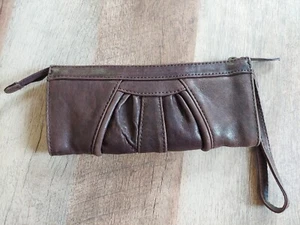 Junior Drake Wristlet Wallet Brown Leather With Zipper  - Picture 1 of 17