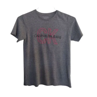 Camiseta Calvin Klein Niños Talla M (10/12) Gris Gráfico Rojo Logo Escuela Sketeboard Foto 1 de 4