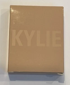 New Kylie Jenner Pressed Illuminating Highlighter Powder SALTED CARAMEL Makeup - Picture 1 of 7