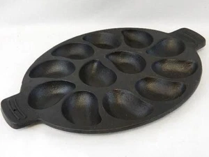 OUTSET 76225 Pre-Seasoned Gusseisen Austern Grillpfanne Antihaftbeschichtet Serviert 12 - Bild 1 von 1