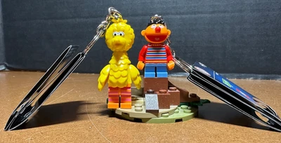Lego Plaza Sésamo: Big Bird y Ernie minifigura llaveros nuevos Foto 1 de 4