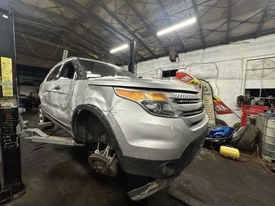 Interruptor de puerta delantera Ford Explorer 2011-2015 Foto 1 de 4
