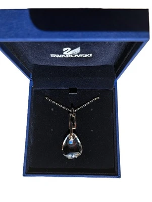 Swarovski raffinata collana con pendente ciondolo in cristallo 5020061 - Immagine 1 di 4