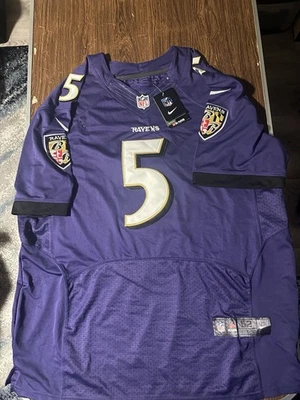 Joe Flacco 巴尔的摩乌鸦队 2011 年球衣带标签,小孔,尺寸 52 — 第 1/4 张图片