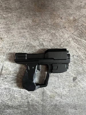 Master Chief halo Magnum pistol 3 Inch 1/64 Scale - Изображение 1 из 3