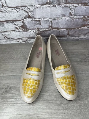 Zapatos Mocasines MUNRO Amarillo Cocodrilo Repujado Perla Beige Penny Mujer Talla 11M EE. UU./42EU Foto 1 de 4