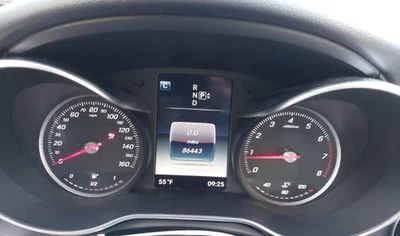 2015 C 级 OE 速度计集群 86K 英里梅赛德斯-奔驰 — 第 1/4 张图片