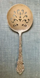 "Servidor de tomate de plata esterlina Versailles con patrón multimotivo de Gorham 7 3/4""" - Imagen 1 de 6