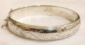 GORGEOUS STERLING SILVER ENGRAVED HINGED BANGLE BRACELET 1/2" WIDE - Picture 1 of 9