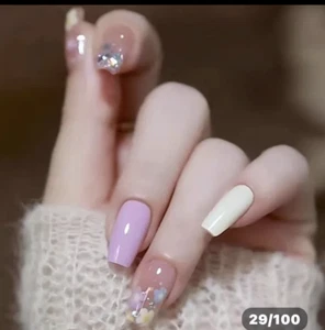 23 Stck. M Sarg Lila Gelb Rosa Blume Glitzer Falsche Nägel Pressen Nägel Kleber - Bild 1 von 8