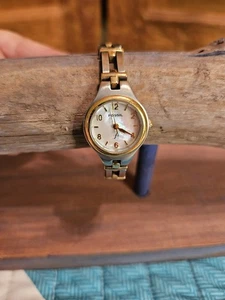 Es9746 Womens F2 Vintage Watch Moher Of Pearl Watch Face - Picture 1 of 6