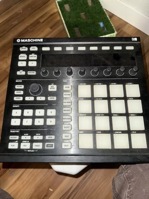 Native Instruments MASCHINE MK2 Groove Production Studio MIDI Controller - Image 1 of 4