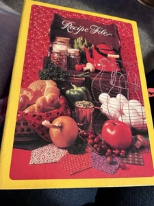 Vintage Hallmark Recipe Accordion Storage File w/Ribbon Tie - NICE! - Picture 1 of 3