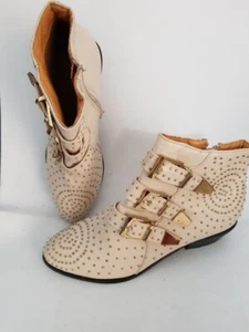 Spurr Cream Ankle Boots Size 6 Gold Buckles & Studs. Side Zip, Never Worn - Picture 1 of 13