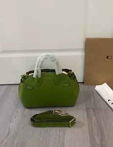 COACH Empire Carryall Bag 26 CU066 Green Outlet NEW - Picture 1 of 8