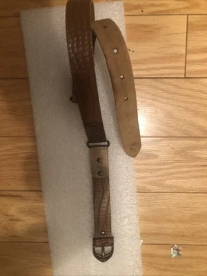 Cinturón Giorgio Armani Vintage Negro Gamuza Cuero Detalle Moda Talla Pequeña Foto 1 de 4