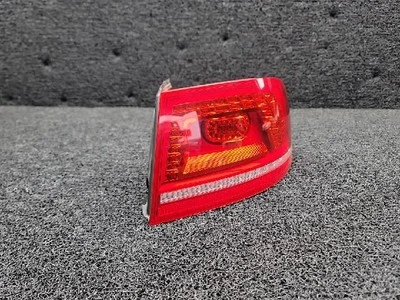 Volkswagen Phaeton 2011 luz trasera derecha Foto 1 de 4