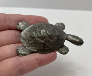 Amerikanische Zinnschildkröte Schildkröte 1,5"" x 2,5"" hochdetaillierte Figur - EUC - Bild 1 von 7