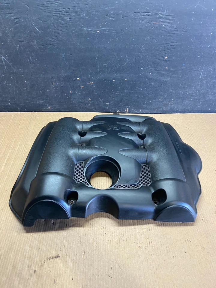 Крышка двигателя 3,8 л 2006–2008 Kia Sedona V6 N8266 л. с. - Изображение 1 из 4