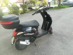 Motorroller 50 ccm gebraucht - Bild 1 von 5