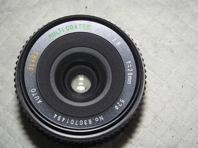 SEARS 28MM F2.8 WIDE ANGLE LENS FOR CANON FD MOUNT - Image 1 of 3