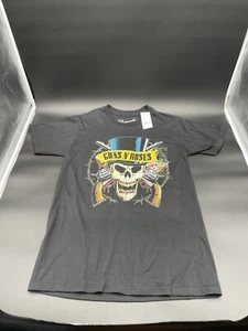 Guns N' Roses Band T Shirt Size Men’s Small Concert Tour Skull Top Hat Logo NEW - Picture 1 of 5