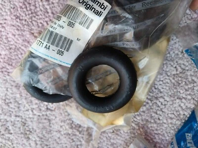 ORIGINAL 4422885 RUBBER RING MUFFLER SUPPORT FIAT UNO DUNA MILLE DUCATO BOXER - Image 1 of 3