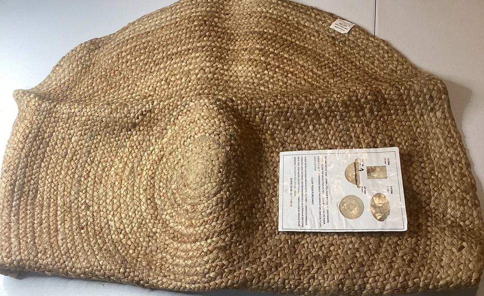 Round Natural Reversible 100% Jute Carpet Braided Modern Farmhouse Area Rug - Image 1 of 4