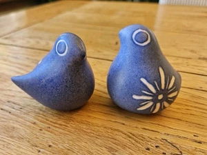 Vintage Strawberry Hill Kunstkeramik Kanada blaue Vögel signiert - Bild 1 von 7